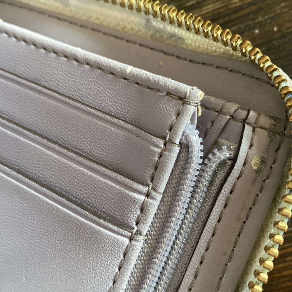 Kate Spade ♠️ Wallet - Picture 8 of 12